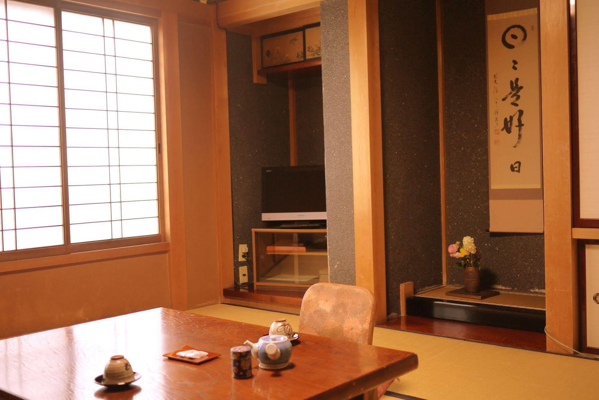 Ryokan Kaminaka Takayama  Esterno foto
